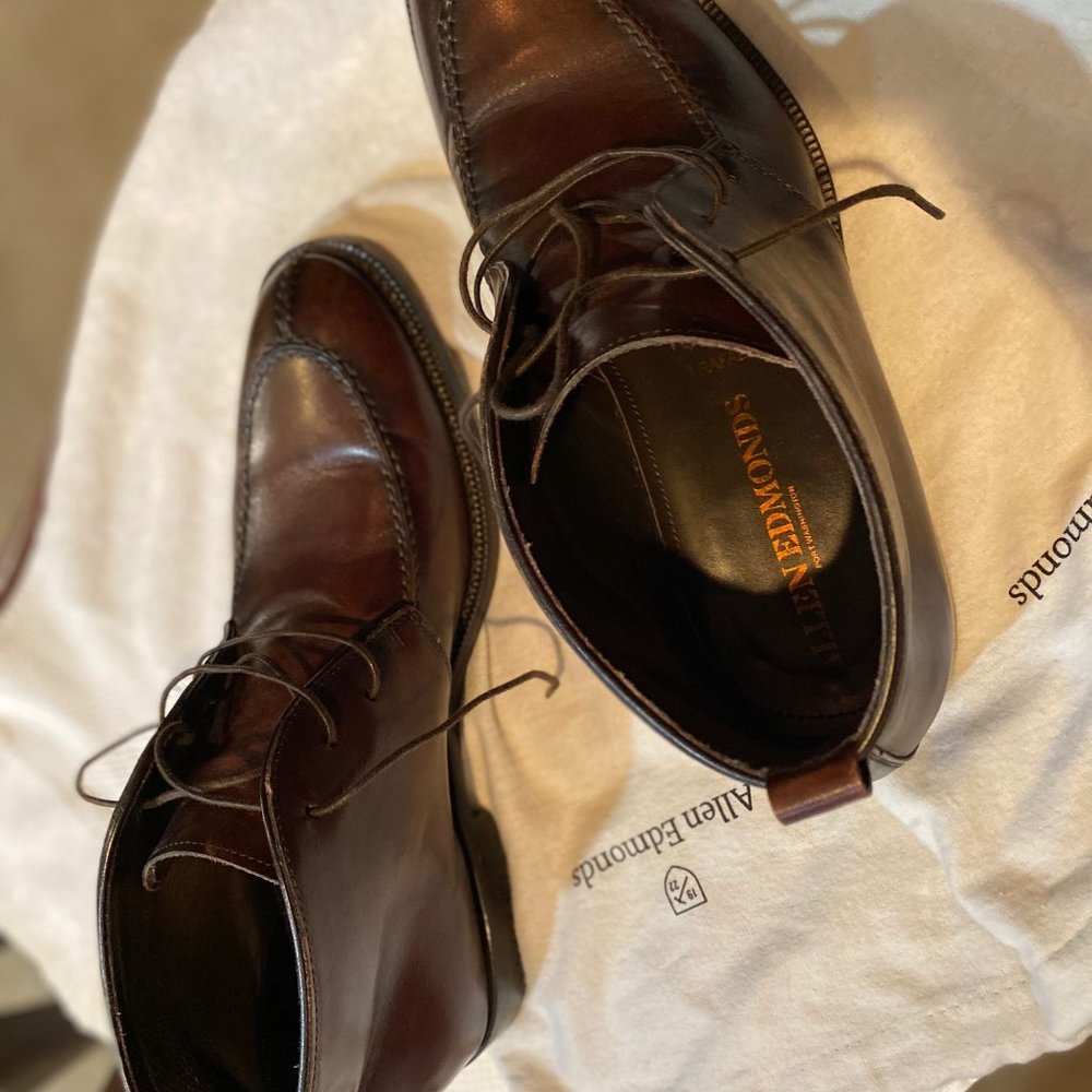 Allen Edmonds Chukka Boot - Picture 2 of 3